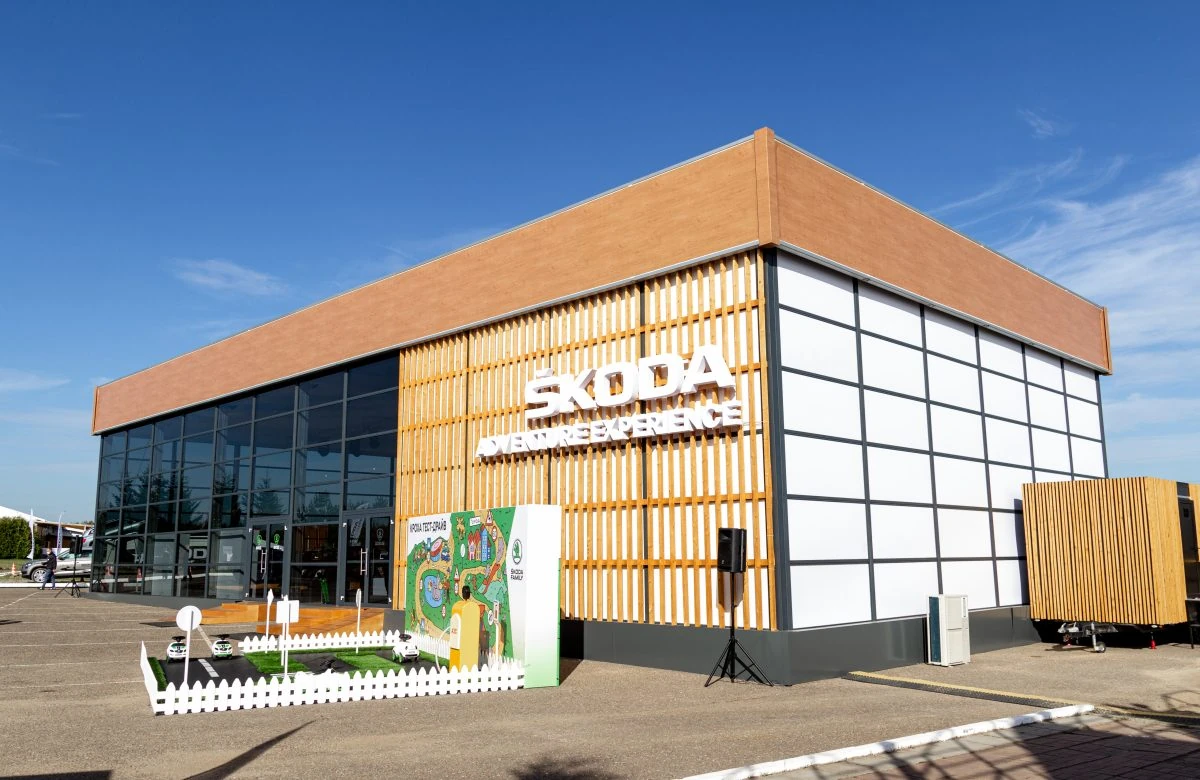 Павильон на Тест-драйв SKODA